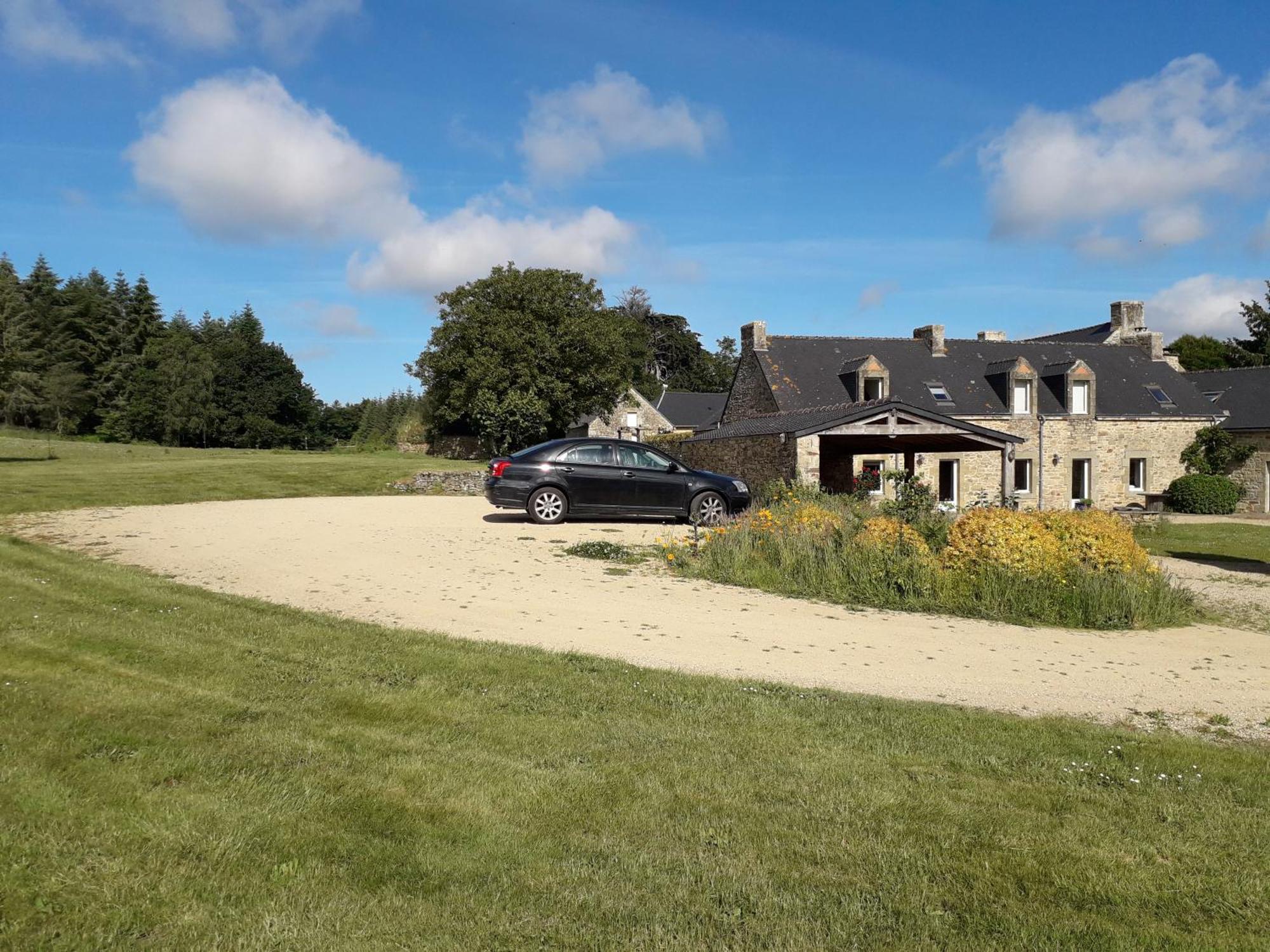 Les chambres du Manoir de Kerhel Locoal-Mendon Extérieur photo